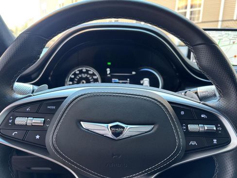 Used 2024 Genesis GV70 3.5T Sport w/ Sport Advanced Package image 15