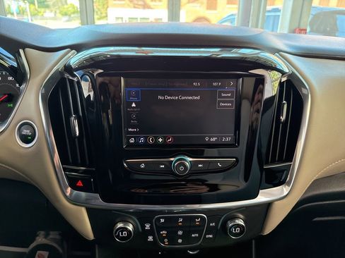 Used 2023 Chevrolet Traverse LS w/ Midnight/Sport Edition image 28