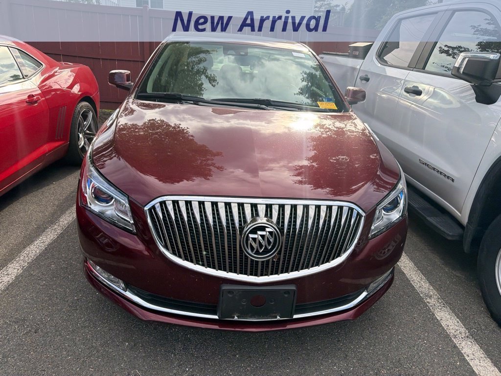 Used 2016 Buick LaCrosse Sport Touring w/ Experience Buick Package FWD image 2