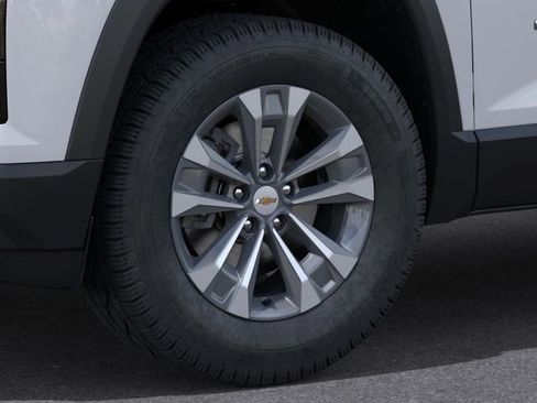 New 2026 Chevrolet Equinox LT w/ Convenience Package II FWD image 9