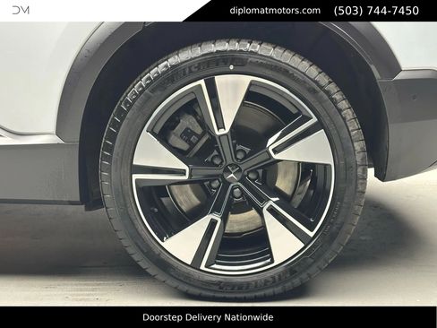 Used 2025 Polestar Polestar 3 image 36