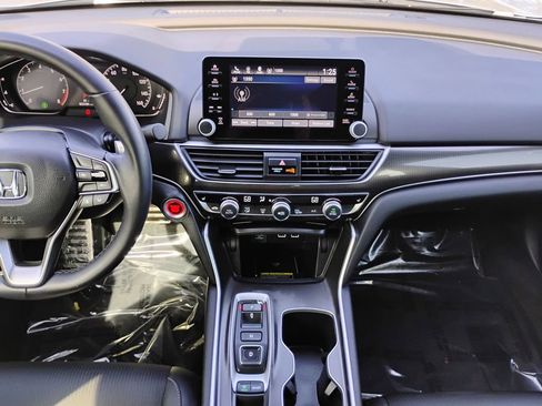 Used 2022 Honda Accord Sport image 17