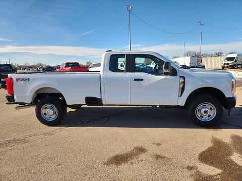 New 2025 Ford F350 XL w/ FX4 Off-Road Package image 5