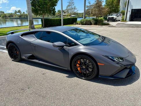 Used 2024 Lamborghini Huracan Tecnica RWD image 4