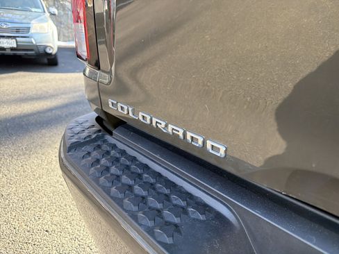 Used 2023 Chevrolet Colorado LT w/ LT Convenience Package II image 31