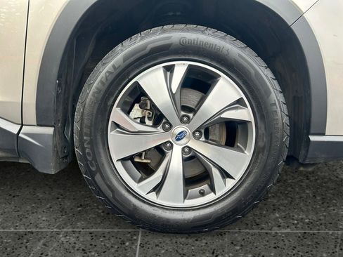 Used 2019 Subaru Ascent Premium image 9