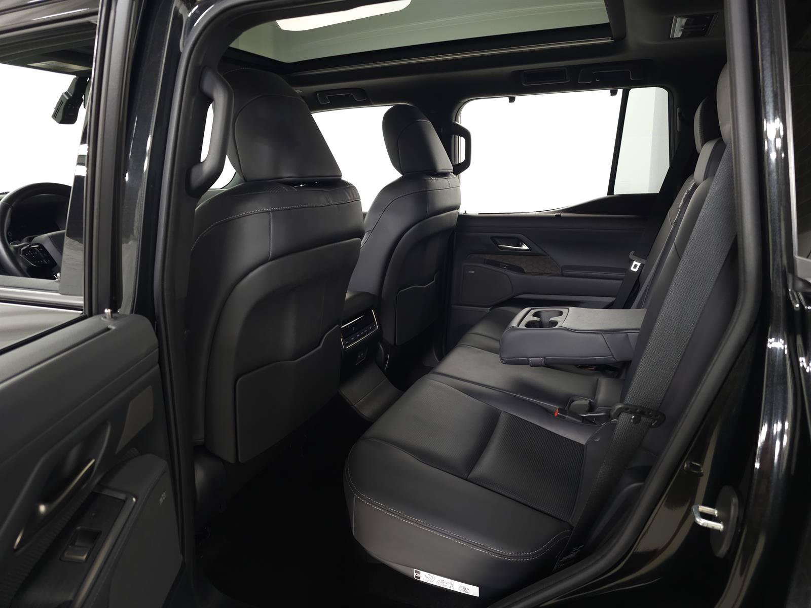 Used 2024 Lexus GX 550 w/ Accessory Package (Z1) AWD/4WD image 37
