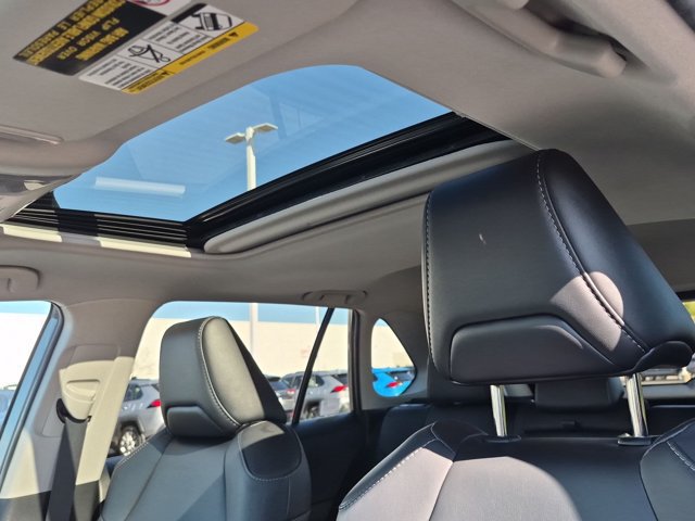 Certified 2021 Toyota RAV4 XLE Premium AWD/4WD image 10