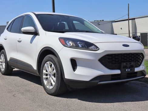 Used 2020 Ford Escape SE AWD/4WD image 3