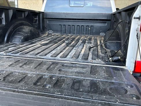 Used 2019 Ford F250 Lariat w/ Lariat Value Package AWD/4WD image 32