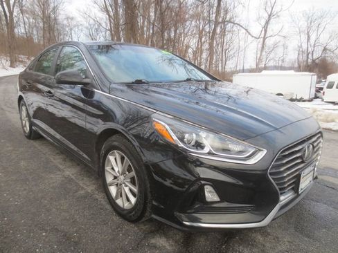 Used 2019 Hyundai Sonata SE image 2