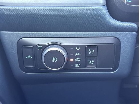 Used 2025 Ford Maverick Lobo image 25