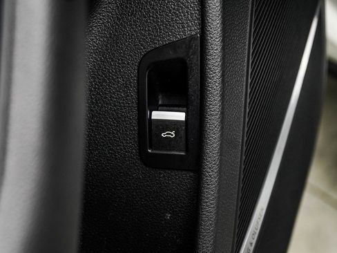 Used 2021 Audi Q7 3.0T Premium Plus image 34