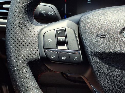 Certified 2025 Ford Escape ST-Line AWD/4WD image 24