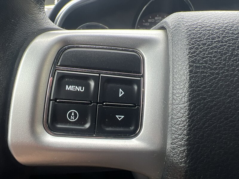 Used 2012 Dodge Avenger SXT FWD image 19