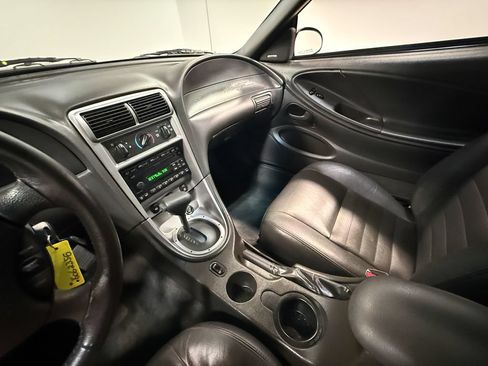 Used 2004 Ford Mustang GT RWD image 77