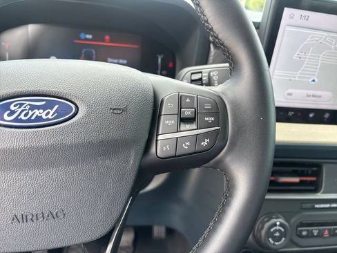 Used 2025 Ford Maverick Lariat AWD/4WD image 17