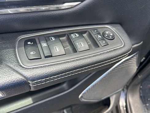 Used 2024 RAM 1500 Laramie RWD image 30