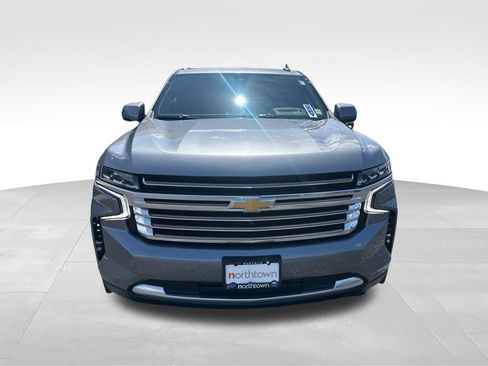 Used 2022 Chevrolet Tahoe High Country AWD/4WD image 9