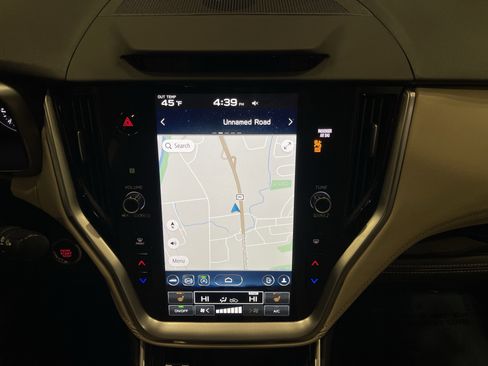 Used 2024 Subaru Outback Limited image 23