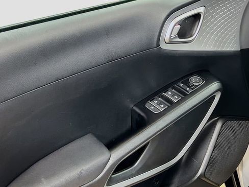 Certified 2021 Kia Soul LX image 17
