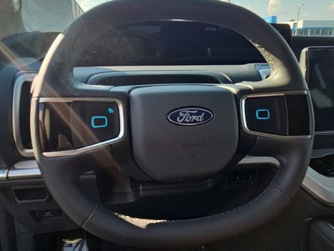 Used 2026 Ford Expedition Max Active RWD image 15