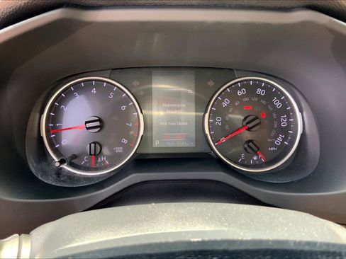 Used 2019 Toyota RAV4 LE w/ Carpet Mat Package AWD/4WD image 21