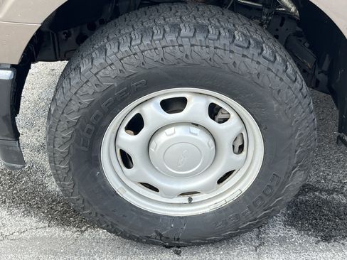 Used 2021 Ford F150 XL w/ Equipment Group 101A High AWD/4WD image 10
