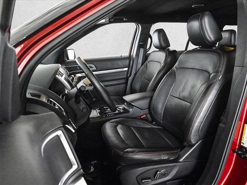 Used 2018 Ford Explorer Sport w/ Equipment Group 401A image 17