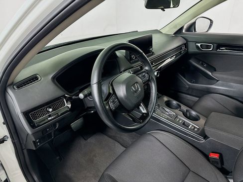 Used 2023 Honda Civic EX image 9