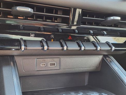 New 2026 GMC Canyon Elevation w/ Convenience Package image 6