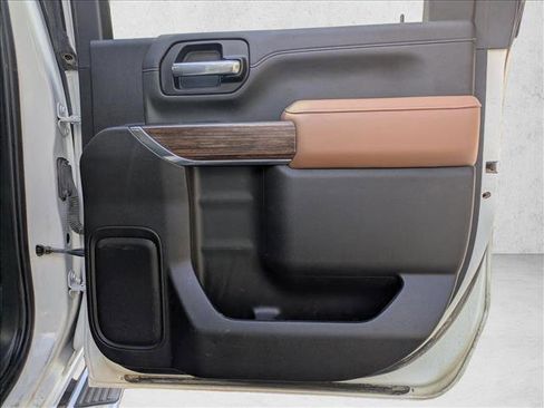 Used 2022 Chevrolet Silverado 2500 High Country w/ Technology Package image 23