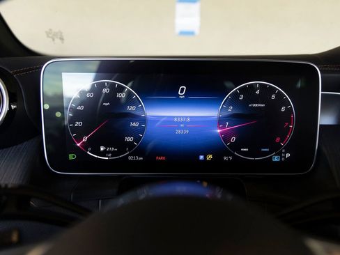 Used 2024 Mercedes-Benz GLC 300 image 16