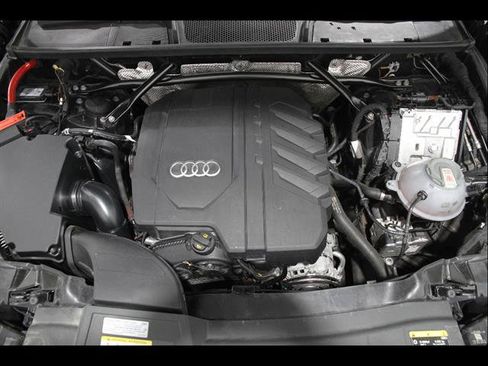 Used 2023 Audi Q5 2.0T Premium Plus w/ Premium Plus Package AWD/4WD image 21
