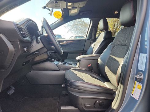 Used 2025 Ford Escape ST-Line Select image 13