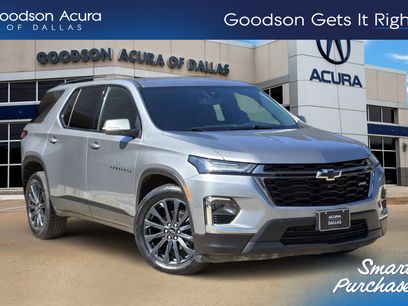 Used 2023 Chevrolet Traverse RS