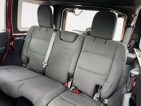 Used 2021 Jeep Wrangler Unlimited Sport image 13