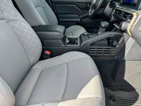 Used 2026 Toyota Tacoma SR5 AWD/4WD image 21