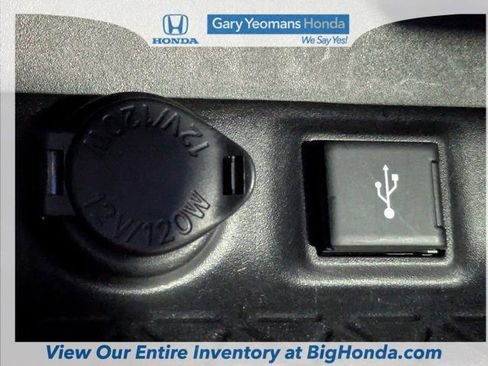 Used 2021 Toyota RAV4 XLE image 30