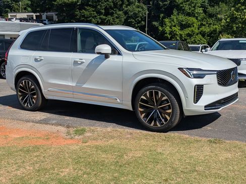New 2026 Volvo XC90 B5 Core AWD/4WD image 8