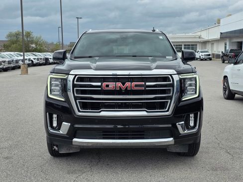 Used 2022 GMC Yukon SLT w/ SLT Premium Package AWD/4WD image 2
