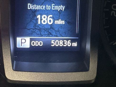 Used 2022 Toyota Tacoma TRD Off-Road w/ TRD Premium Off Road Package image 7