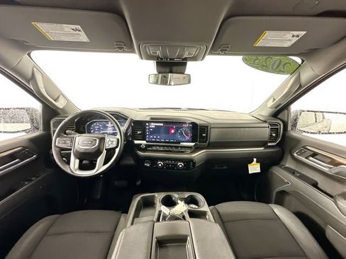 Used 2023 GMC Sierra 1500 Elevation AWD/4WD image 3