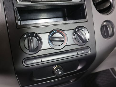 Used 2005 Ford F150 XL image 22