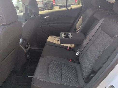 Used 2019 Chevrolet Equinox LT w/ Driver Convenience Package FWD image 22