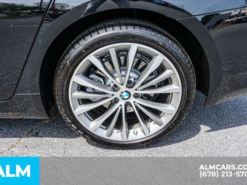 Used 2022 BMW 530i xDrive w/ Convenience Package image 17