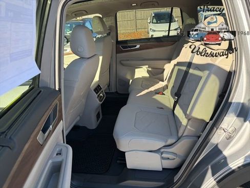 New 2026 Volkswagen Atlas SE image 19