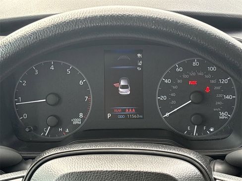 Used 2025 Toyota Corolla LE image 16