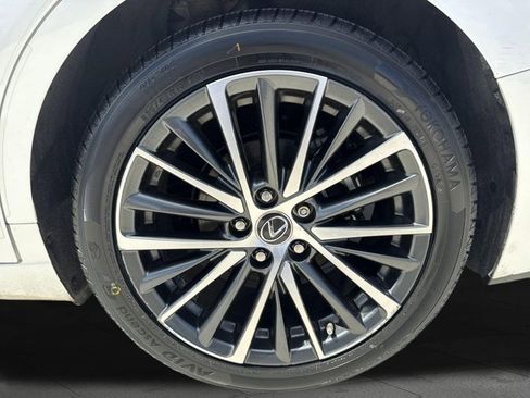 Certified 2023 Lexus ES 350 w/ Premium Package FWD image 22
