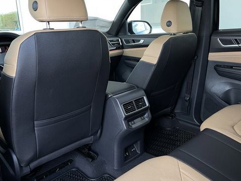 New 2026 Volkswagen Atlas Cross Sport SEL R-Line image 25